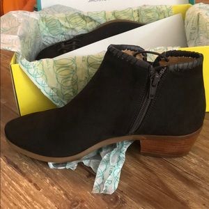 Jack Rogers Reagan bootie size 6.5 — BNIB!
